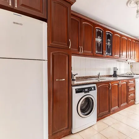 Spacious Flat 6 Min To Trump Mall In Sisli Διαμέρισμα *