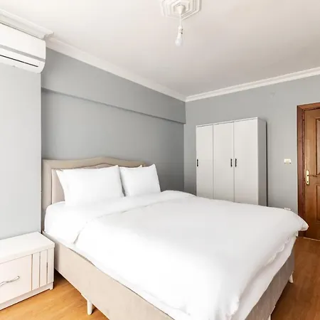 Spacious Flat 6 Min To Trump Mall In Sisli Διαμέρισμα