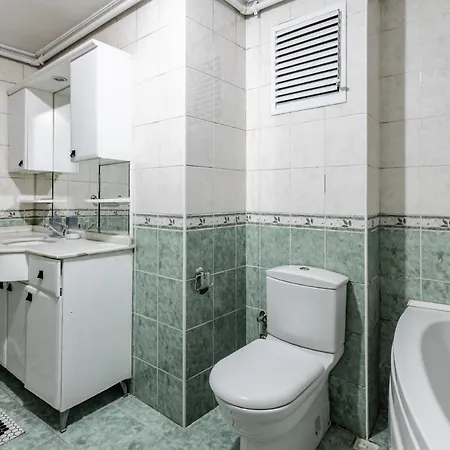 Spacious Flat 6 Min To Trump Mall In Sisli *