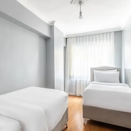 Spacious Flat 6 Min To Trump Mall In Sisli 公寓 *
